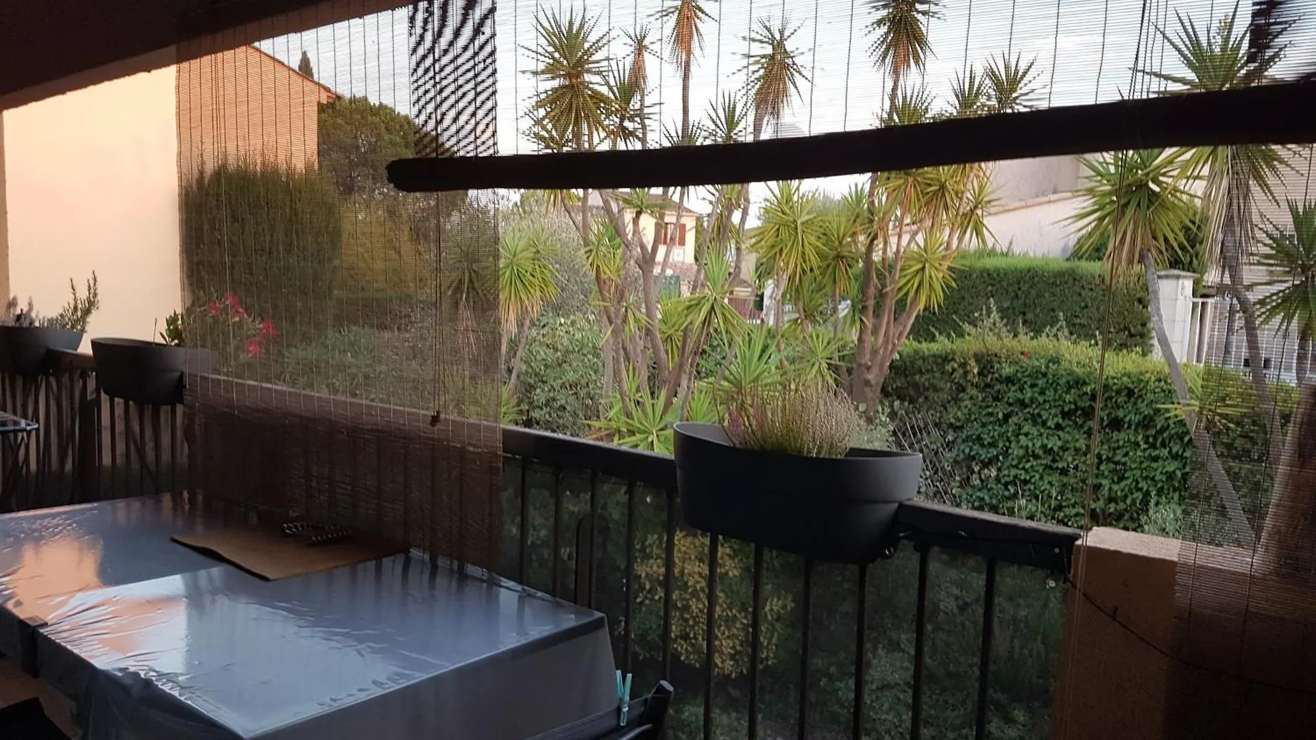 Appartement Duplex De Standing Au Calme Avec Piscine Frejus 0*,  France